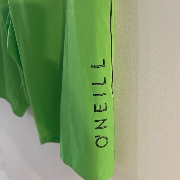 Men’s size 32 waist O’NEILL board shorts (swim shorts) - Picture 2 of 4